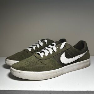 Nike SB sneakers